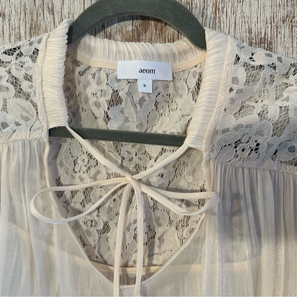 Cream Lace Women’s Blouse